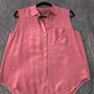 Trouve sleeveless button-up